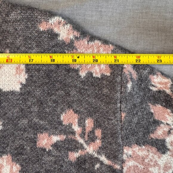 Listicle Gray Skies Floral Sweater, Small, Crew Neck Knit Ribbed Grandmacore - Picture 7 of 13